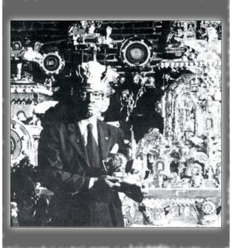 Hampton wearing divine Crown.