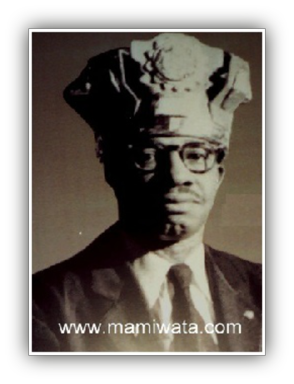 Hampton artwork in detail, worn by the artist himself.